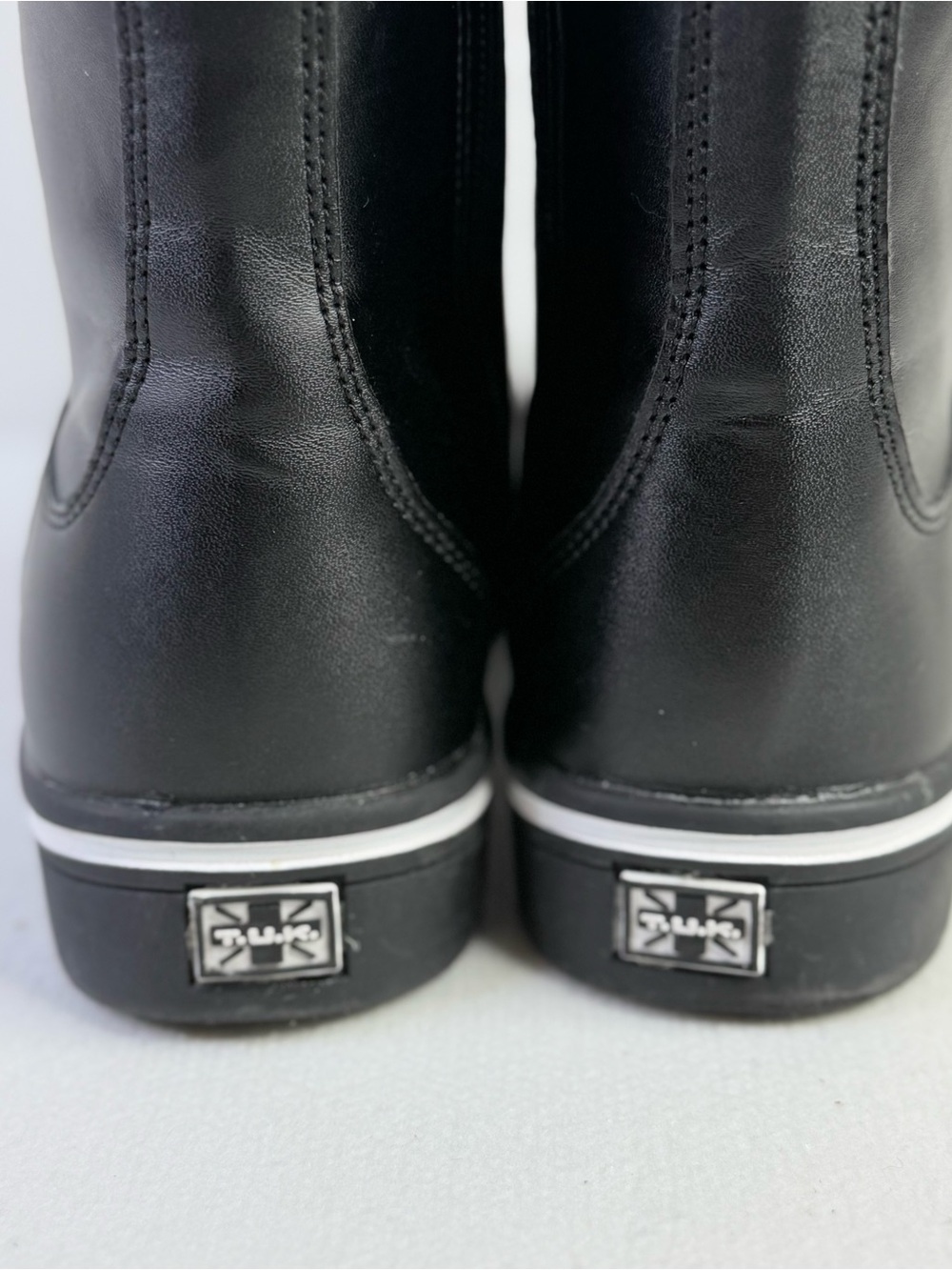 T.U.K Black Lace-Up Platform Boots with White Cat Appliqué NWOT - Picture 5 of 7